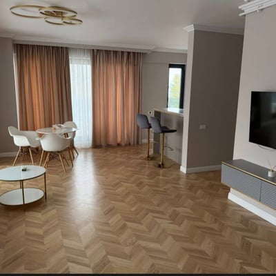 Аренда комфортных 3-комнатных апартаментов с видом на море, 75 м², Мамаия, Констанца, Румыния